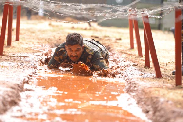 Naa Peru Surya Sainika Song