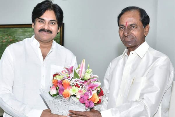 Pawan Kalyan met KCR at Pragathi Bhavan