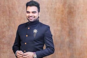 Popular Telugu Television host caught in Drunken Drive ride