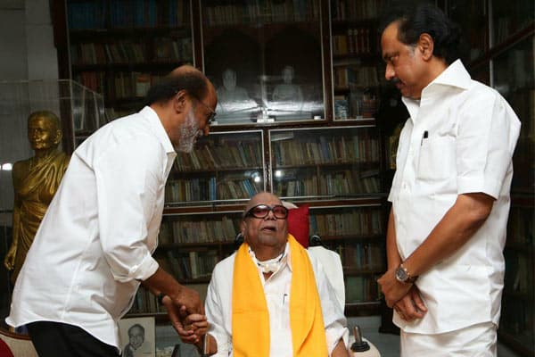 Rajinikanth seeks Karunanidhi's blessings for his political journey