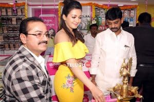 Catherine Tresa launches B New Mobile at Kadapa