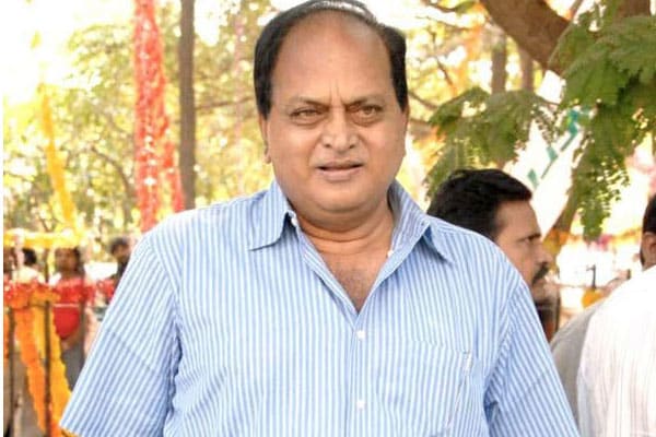 Senior actor Chalapati Rao injured