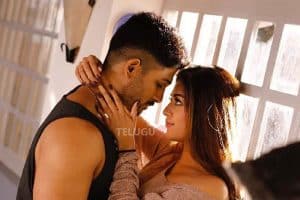Naa Peru Surya Poster