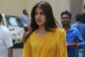 Rhea Chakraborty Spotted At Khar