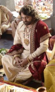 Is BIG B taking the fizz out of SyeRaa??