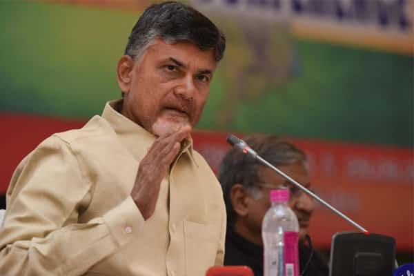 Chandrababu Naidu again demands ban on big currency notes