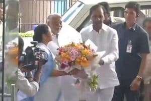 KCR – Mamata Banerjee Meeting! KCR lands in Kolkata