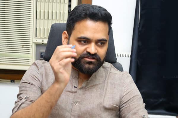 Praveen Sattaru's action thriller with young hero Ram