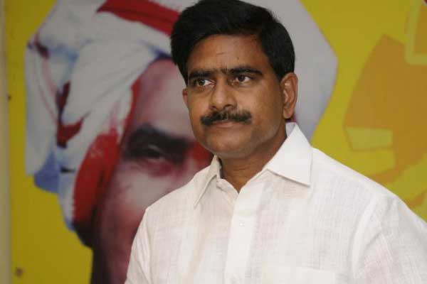 Devineni Uma compares YS Jagan’s Padayatra to ‘Morning & Evening Walks’