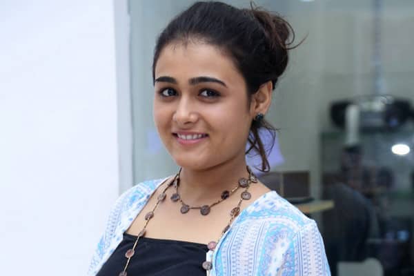 Shalini Pandey to romance with Kalyan Ram