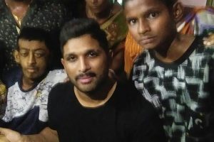 Allu Arjun fulfills his diehard fan’s wish