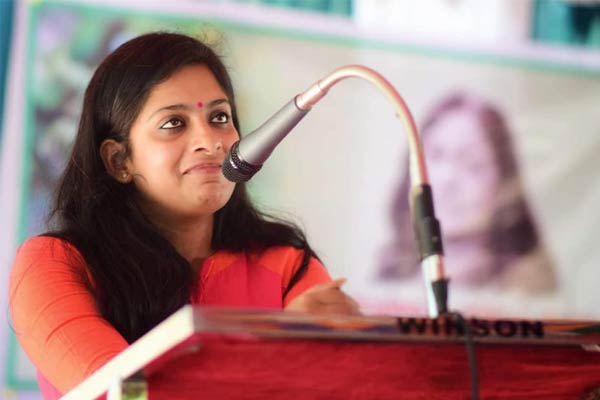 Critic Aparna Prasanthi faces rape threats from Allu Arjun's fans