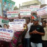 Kapus embarrass Jagan during Padayatra