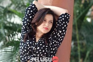 Mannara Chopra Stills