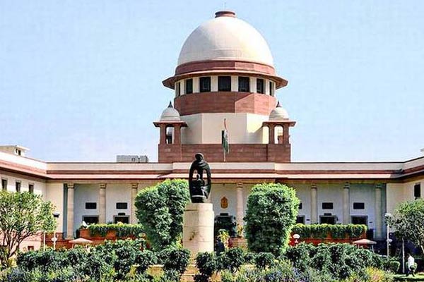 Political activity peaks in Karnataka as SC orders floor test on Saturday