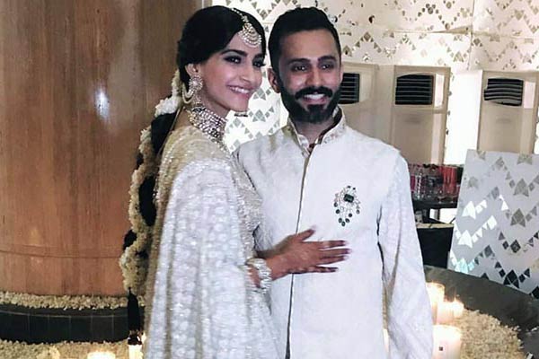 Sonam Kapoor celebrates sangeet in shades of white