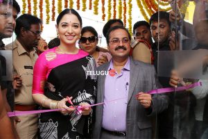 Tamannaah Launches B New Mobile Store