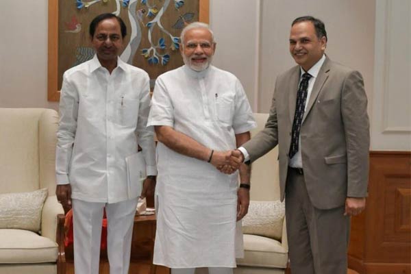 Telangana CM meets PM, seeks Rs 20,000 cr for Kaleshwaram