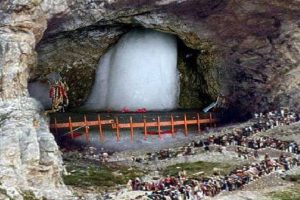 Three Amarnath Yatra pilgrims die