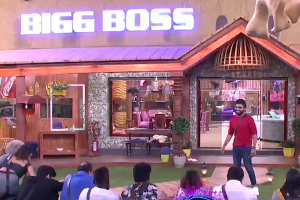 Anchor Pradeep hungama in Bigg Boss Telugu 2 house