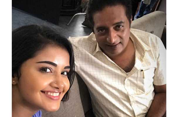 Anupama laughs off rumours on rift with Prakash Raj