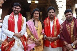 Saakshyam Team at Tirumala