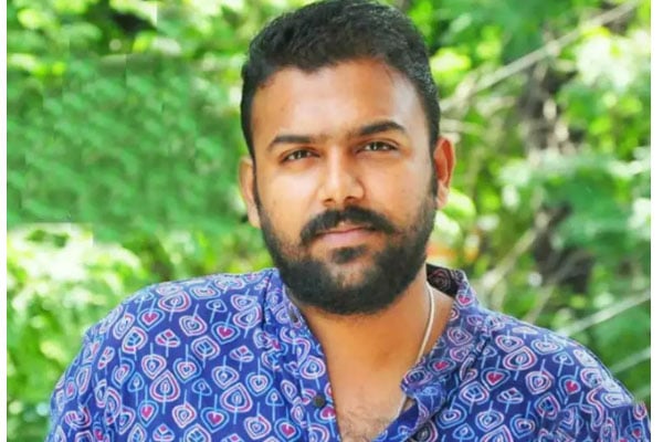 Upset with critics, Tharun Bhascker deletes social media accounts