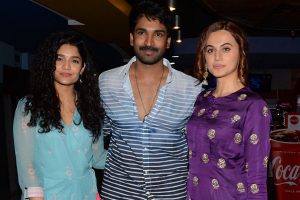Celebs at Neevevaro Premiere Show Photos