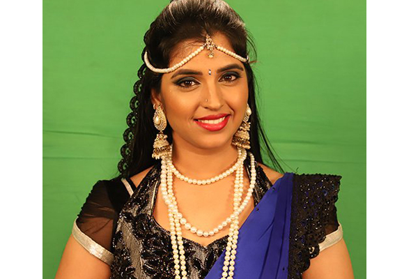 Bigg Boss telugu 2: Anchor Shyamala evicted