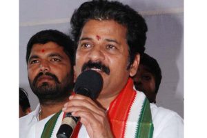 Cash-for-vote case: Revanth puts TRS in a fix!