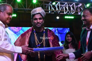 Allu Arjun Felicitated At IKYA FIESTA 2018