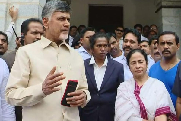 Anti-BJP rally: Mamata invites Chandrababu