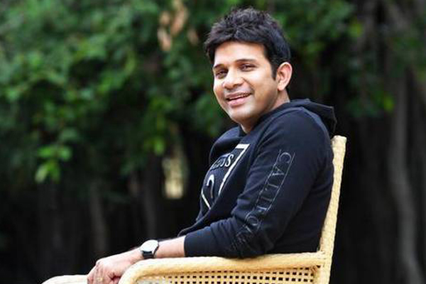 Singer Karthik - Shocking Name in #MeToo Movement