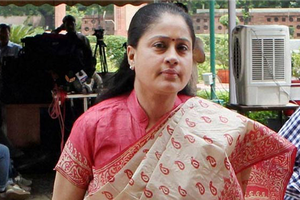 Who is facing Vijayashanti troubles?