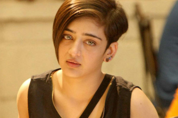 Akshara Haasan reaches cyber cell on private pictures leak