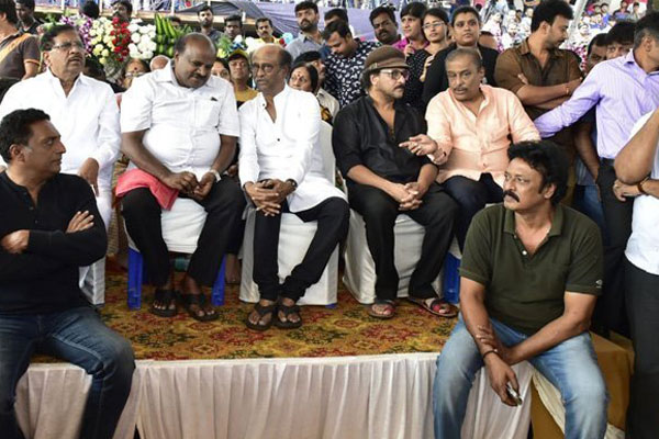 Rajinikanth, Mammootty pay emotional tributes to Ambareesh