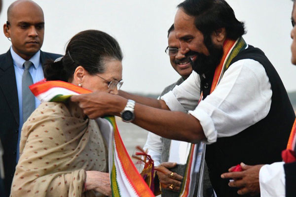 Sonia to visit Telangana again!