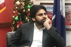 US trip : Pawan Kalyan shows his simplicity