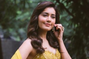 Raashi Khanna Latest Images