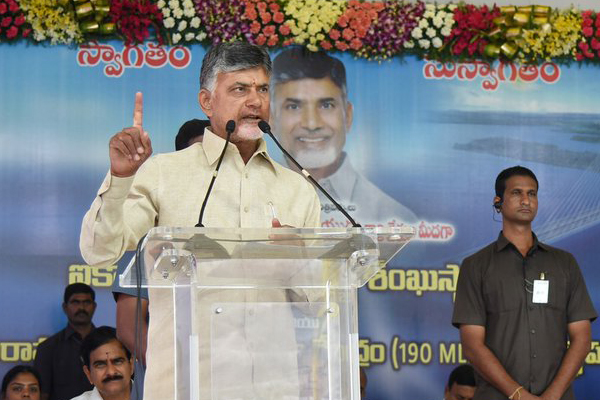 Chandrababu fires at Jagan over KCR's Federal Front