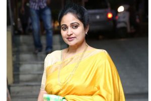 Divyavani challenges Varma to make a film on murder in Jagan family