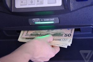 A bank programmer’s perfect scheme draws $ 1 million in cash !