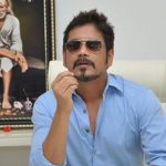 Nagarjuna wants to follow Venkatesh 's strategy