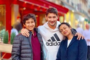 Mahesh holidaying in Paris