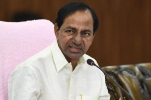 KCR urges Telangana workers in Gulf to return home