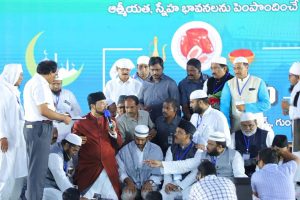 Rs 1.1 cr spent on CM Iftar for 6000 persons?