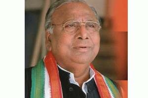 Telangana Congress senior VH tests COVID positive