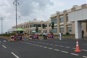 Jagan sand stroke to construction workers