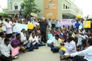 No end in sight to impasse over Telangana RTC strike