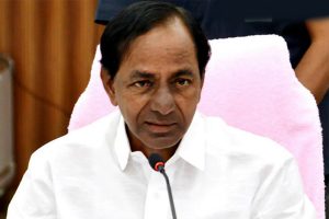 KCR gets 21-kg Balapur laddu this year